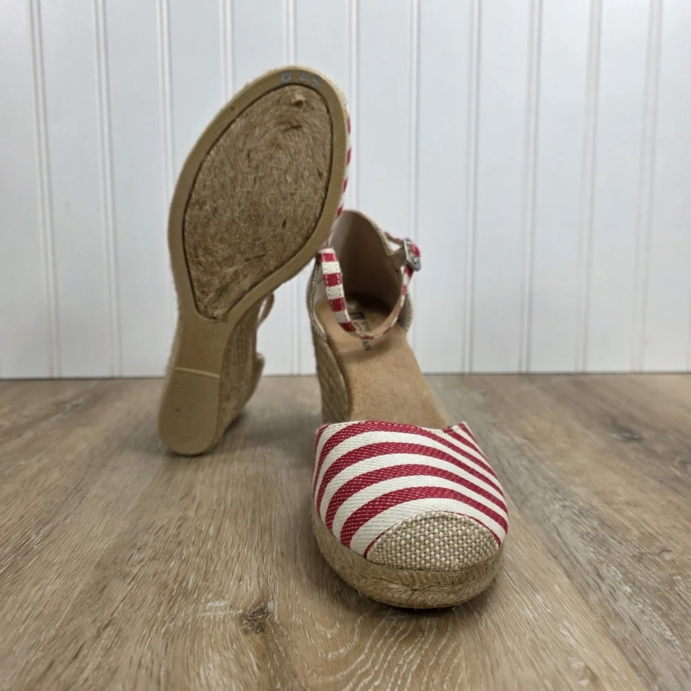 White Mountain Striped Red Espadrille Wedge Sandals